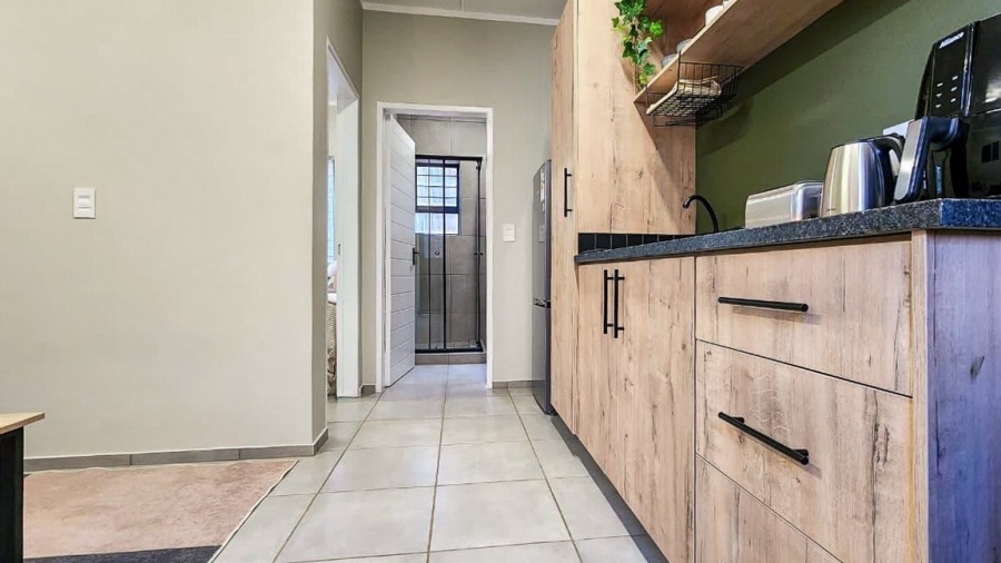 To Let 1 Bedroom Property for Rent in Die Bult North West